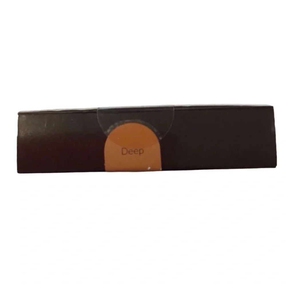 No. 7 Lift & Luminate Triple Action Finishing Powder, (Deep) (NWT)